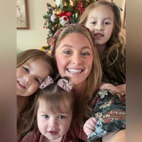 Meet your Posher, Maggie - Picture 5 of 16